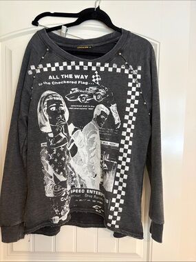 Women’s Gray Graphic Pullover - Checkered Flag Print